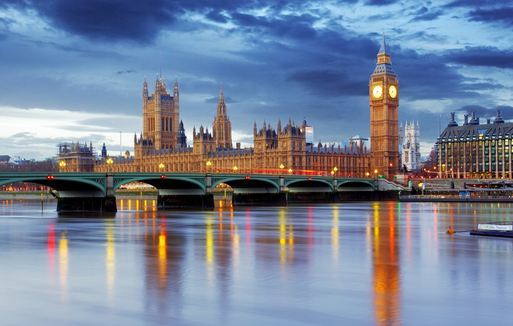 London-Big-Ben-Parliament