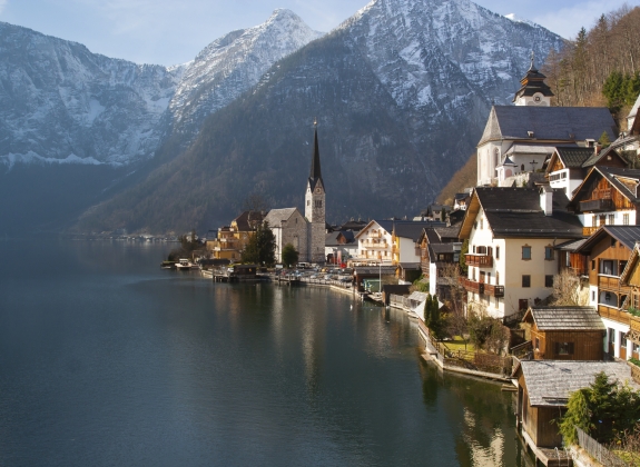 hallstatt-austria_000037790812