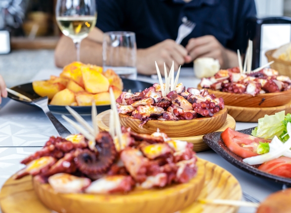 pulpo-a-la-gallega-galicia-madrid-spain_1027312414_web