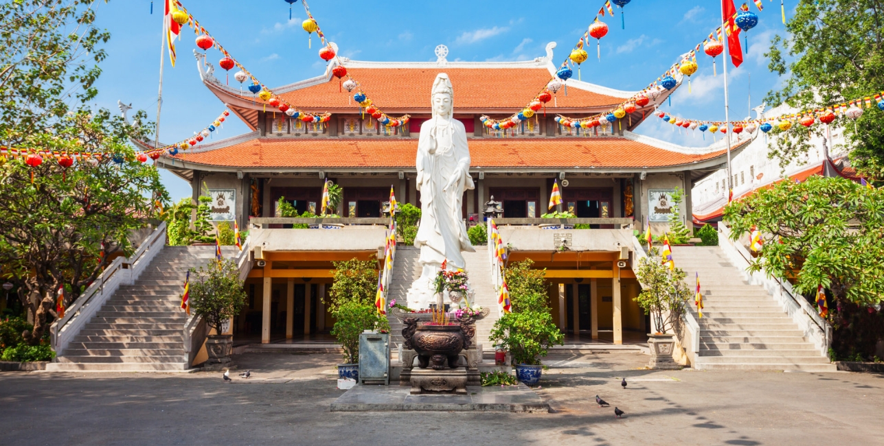 hochiminhcity_vietnam_vinh_nghiem_pagoda
