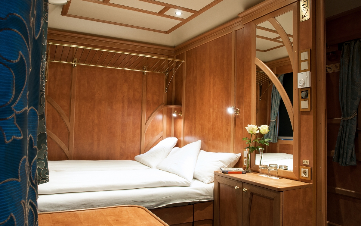 Superior Deluxe Cabin on the Golden Eagle Danube Express