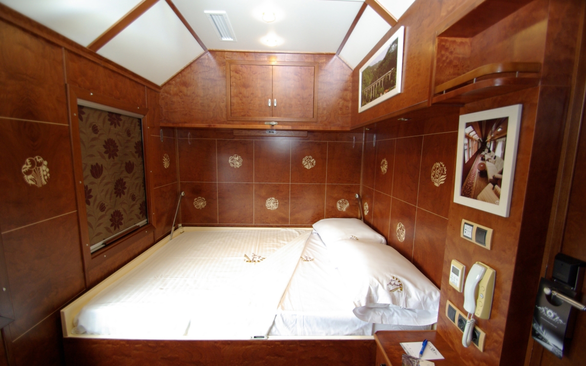 al-andalus_train-deluxe-suite_2