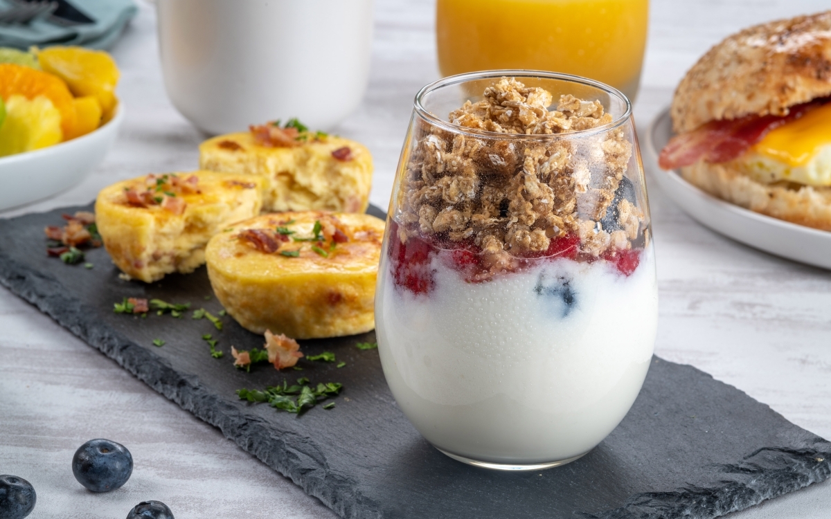 breakfast option onboard Amtrak trains