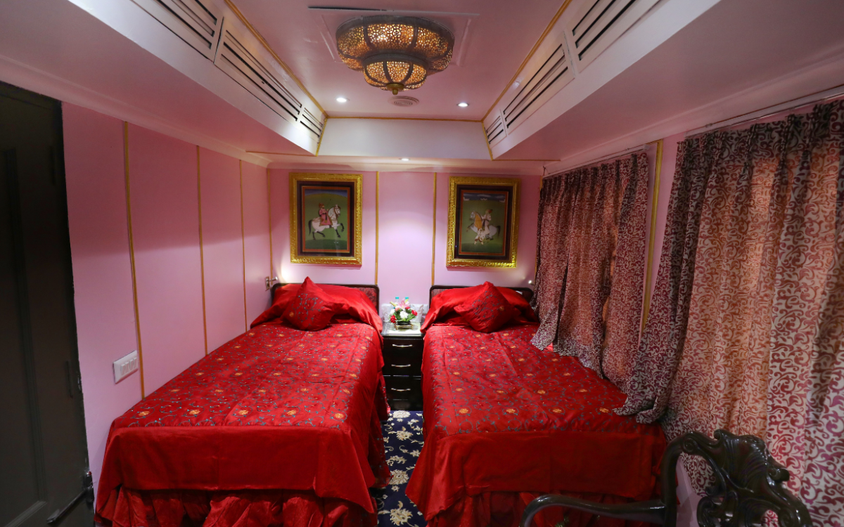 Deluxe double bed cabin
