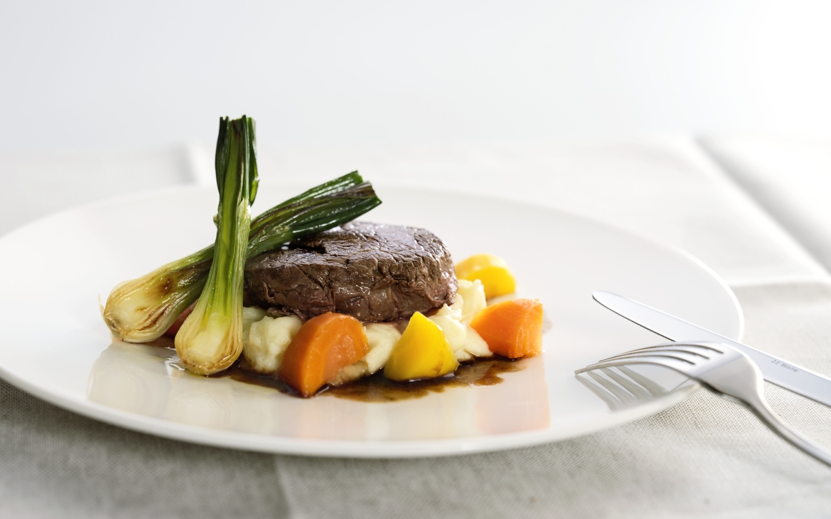 glacier_express-excellence_class-mittagessen-rindsfilet-2019_1