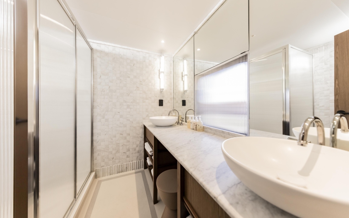 Australis Suite Bathroom