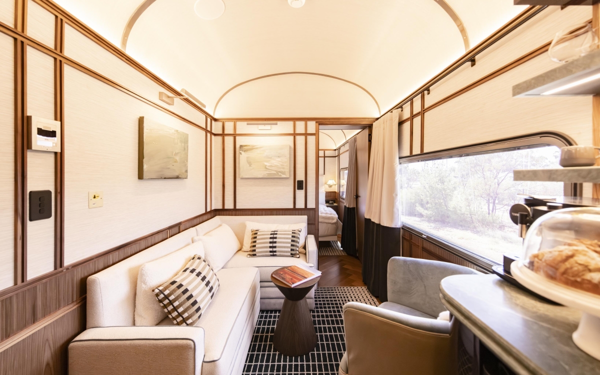 Aurora Suite Sitting Area