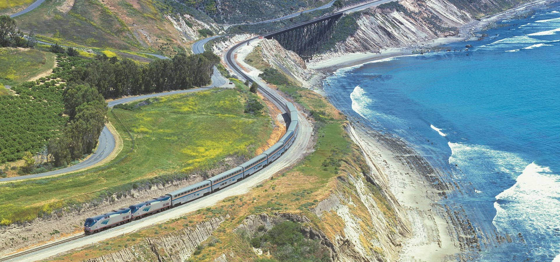 3.-Coast-Starlight-Along-Pacific-Ocean-1800x600 3.-Coast-Starlight-Along-Pacific-Ocean-1800x600