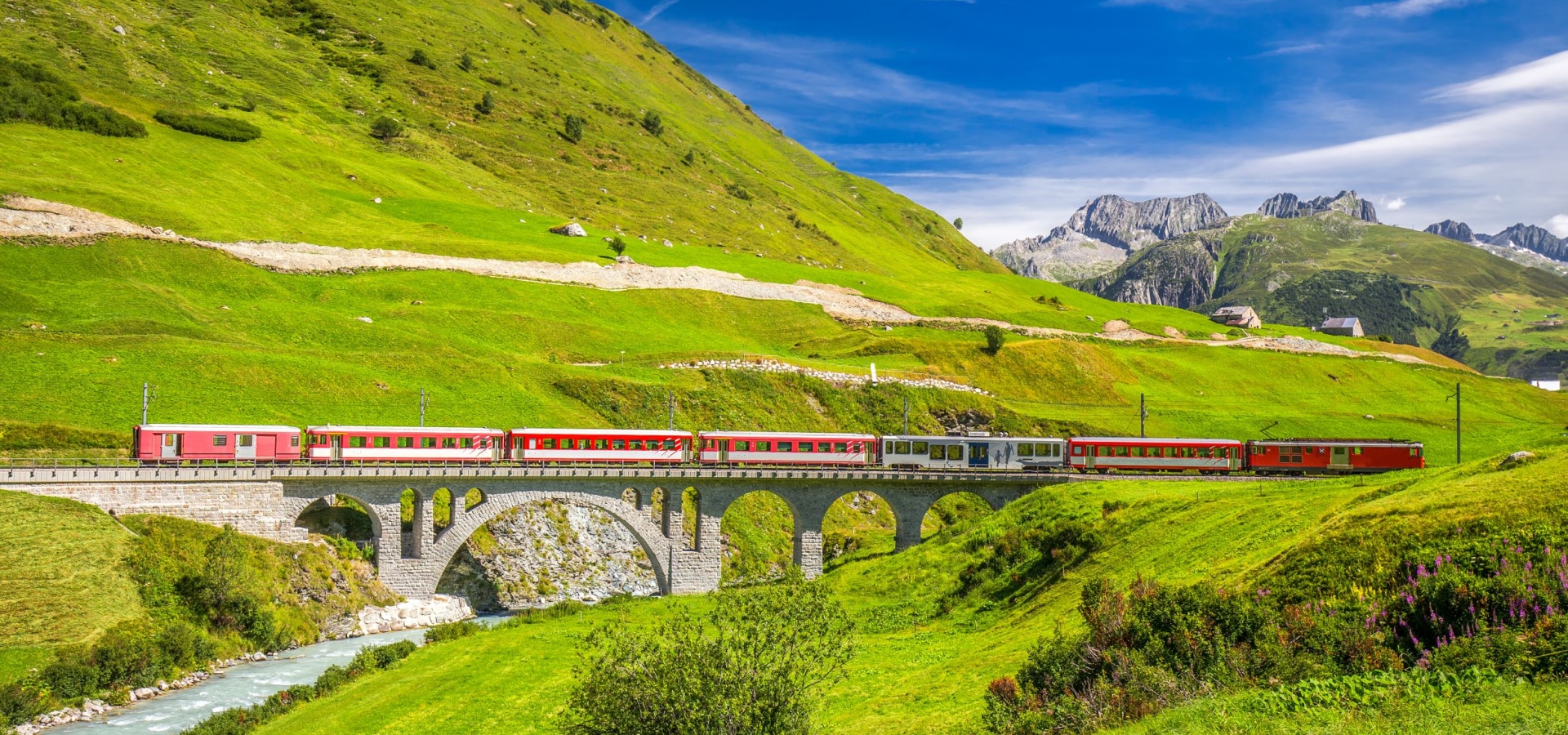 Gotthard Panorama Express Train | Railbookers