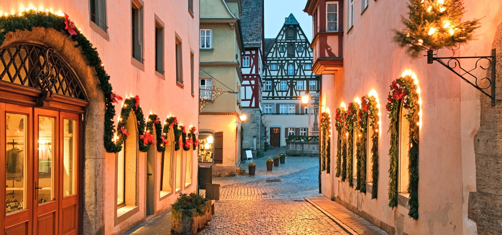 Rothenburg-ob-der-Tauber-Bavaria-Germany_Railbookers