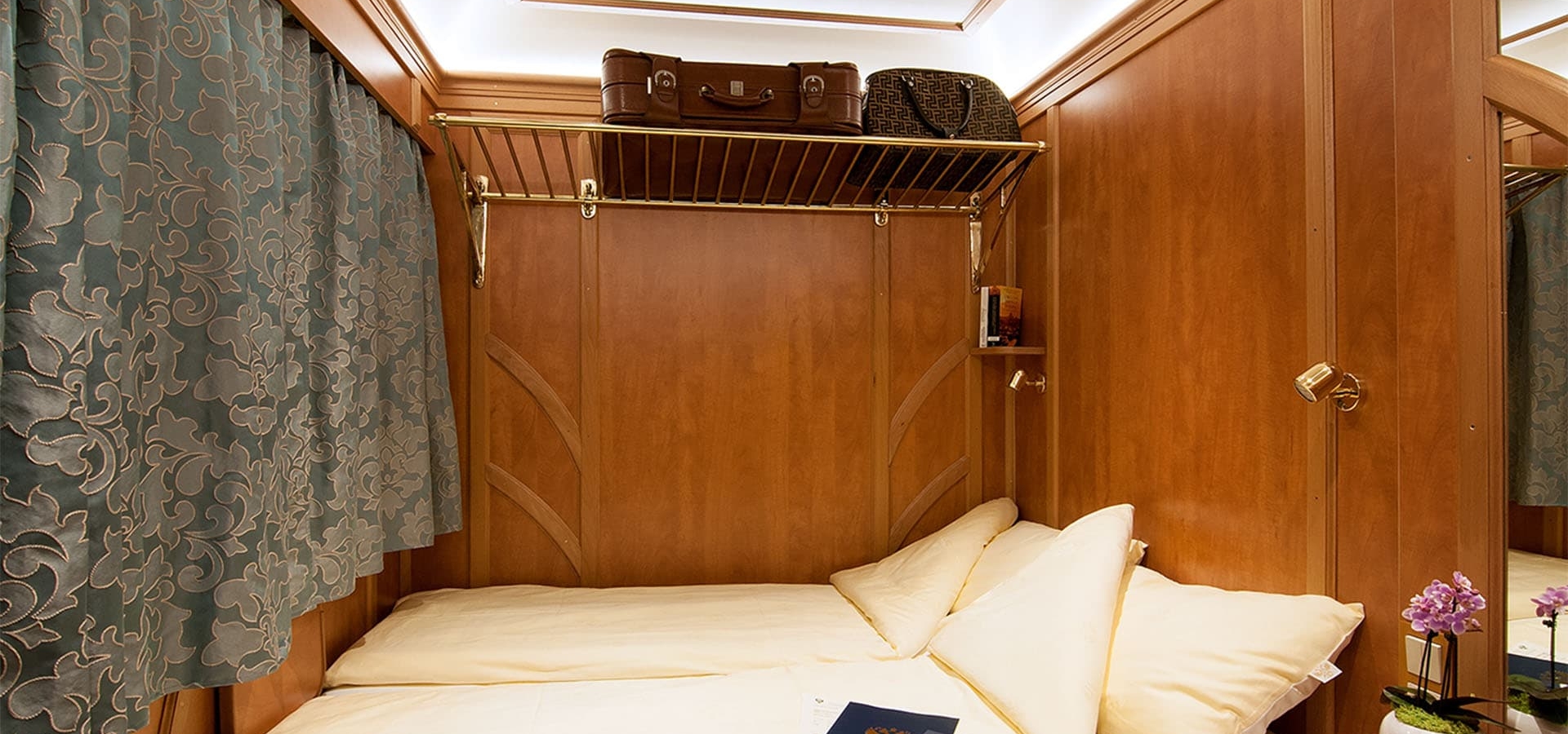 danube_express_night_set_up_superior_deluxe_cabin.jpg