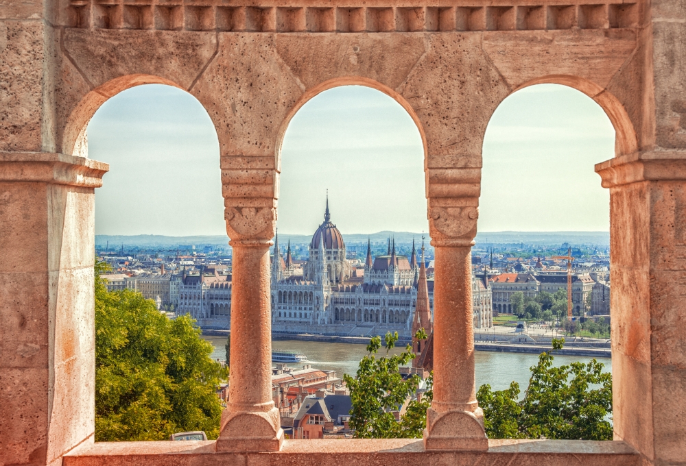 Travel to Budapest's Parliament Building by train with Railbookers
