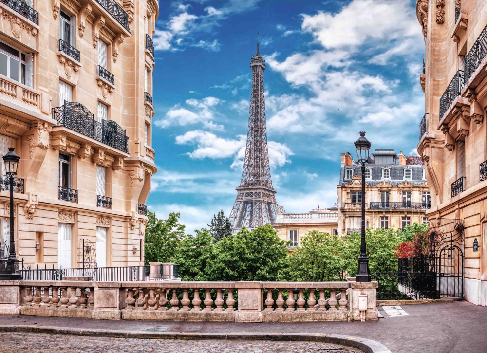 Paris, France by train with railbookers