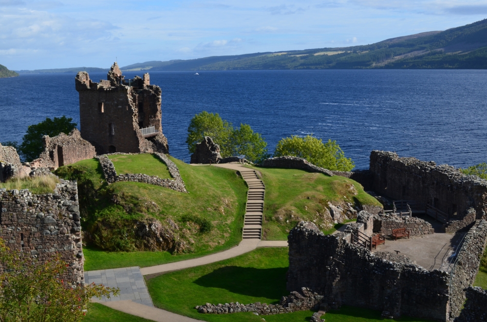 urquhart-castle
